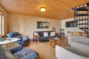 Interior - Hot Tub & Boat Dock! Belgrade Lakes Family Cabin (Norridgewock)