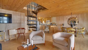 House (2 Bedrooms) | Front of property