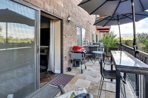 Apartment (2 Bedrooms) | Interior - Golf, Boat, Swim! Walkable Lake Havasu Getaway (Lake Havasu City)