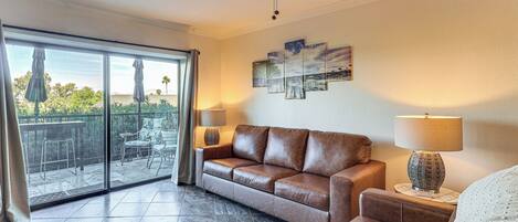 Apartment (2 Bedrooms) | Front of property