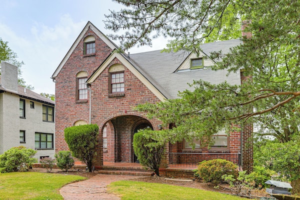 2 Mi To Uptown! Group-friendly Home W/ Game Room - Birmingham, AL
