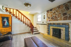 House (2 Bedrooms) | Interior - Stroll to Shore: Villas Escape w/ Private Patio! (Villas)