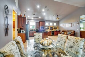 House (3 Bedrooms) | Interior - Golf Oasis w/ Gym & Pool! 6 Mi to Matlacha Island (Cape Coral)
