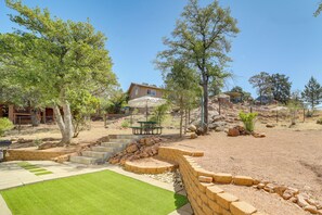 Cottage (2 Bedrooms) | Interior - Central Payson Outdoor Retreat w/ Private Backyard (Payson)
