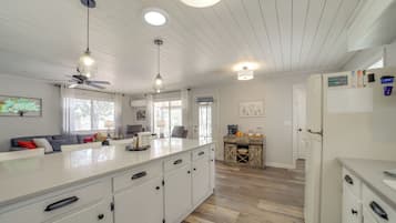 Cottage (2 Bedrooms) | Interior