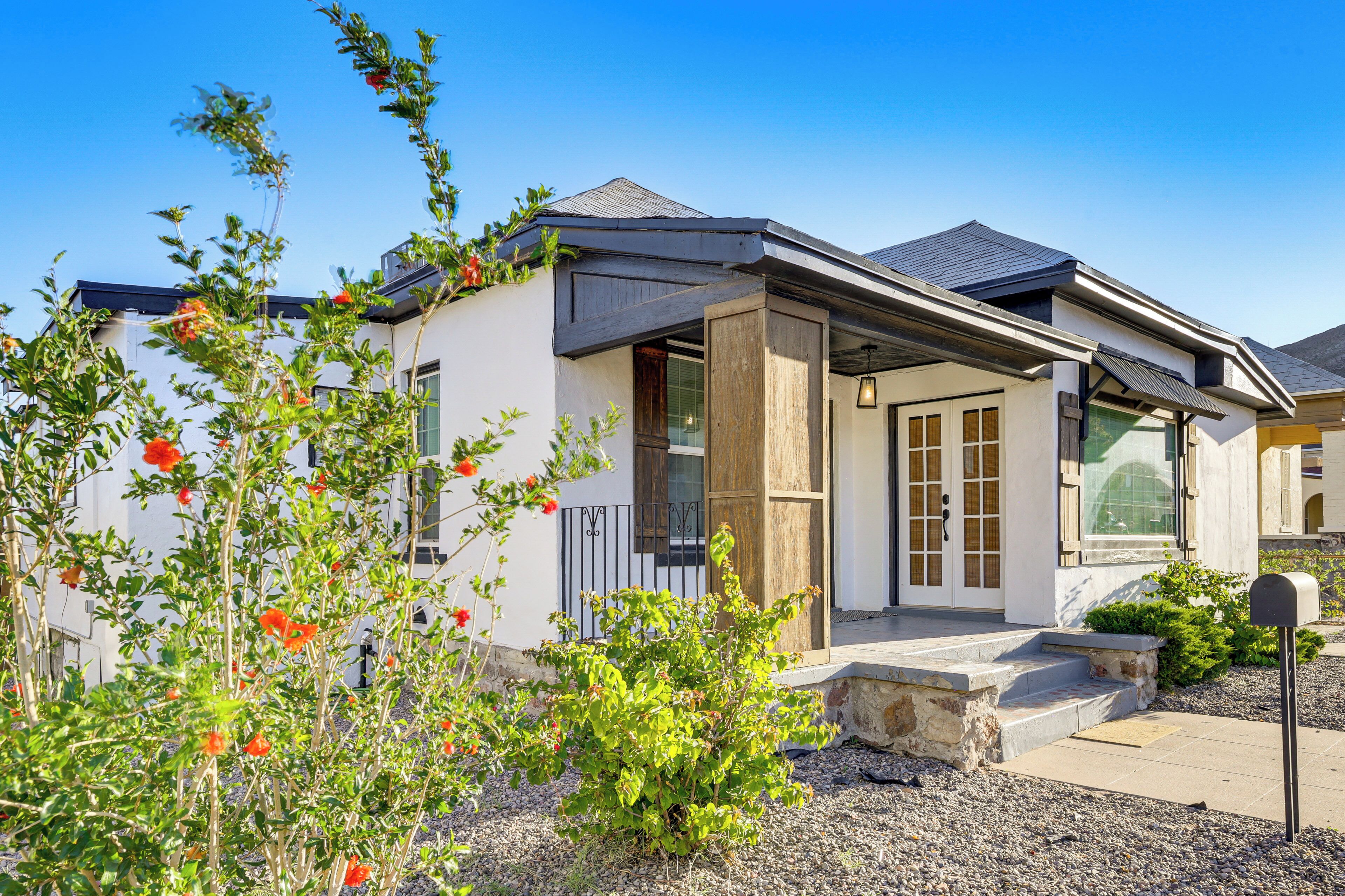 House (3 Bedrooms) | Front of property