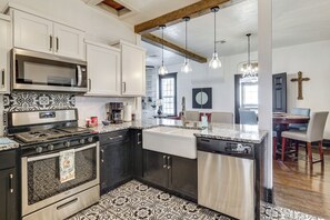 House (3 Bedrooms) | Interior - Near Utep! Inviting El Paso Home 3 Mi to Dtwn (El Paso)