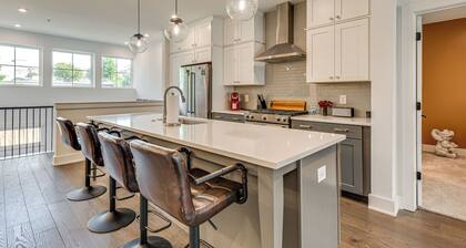 1 Mi Decatur Square New Condo Walkable to Marta