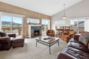 TV, fireplace - Large wrap around deck with beautiful view of sunsets and Byers Peak (Fraser)