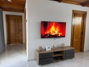 Interior - Boutique Hotel-Style Room In Ferndale-E5 (Randburg)