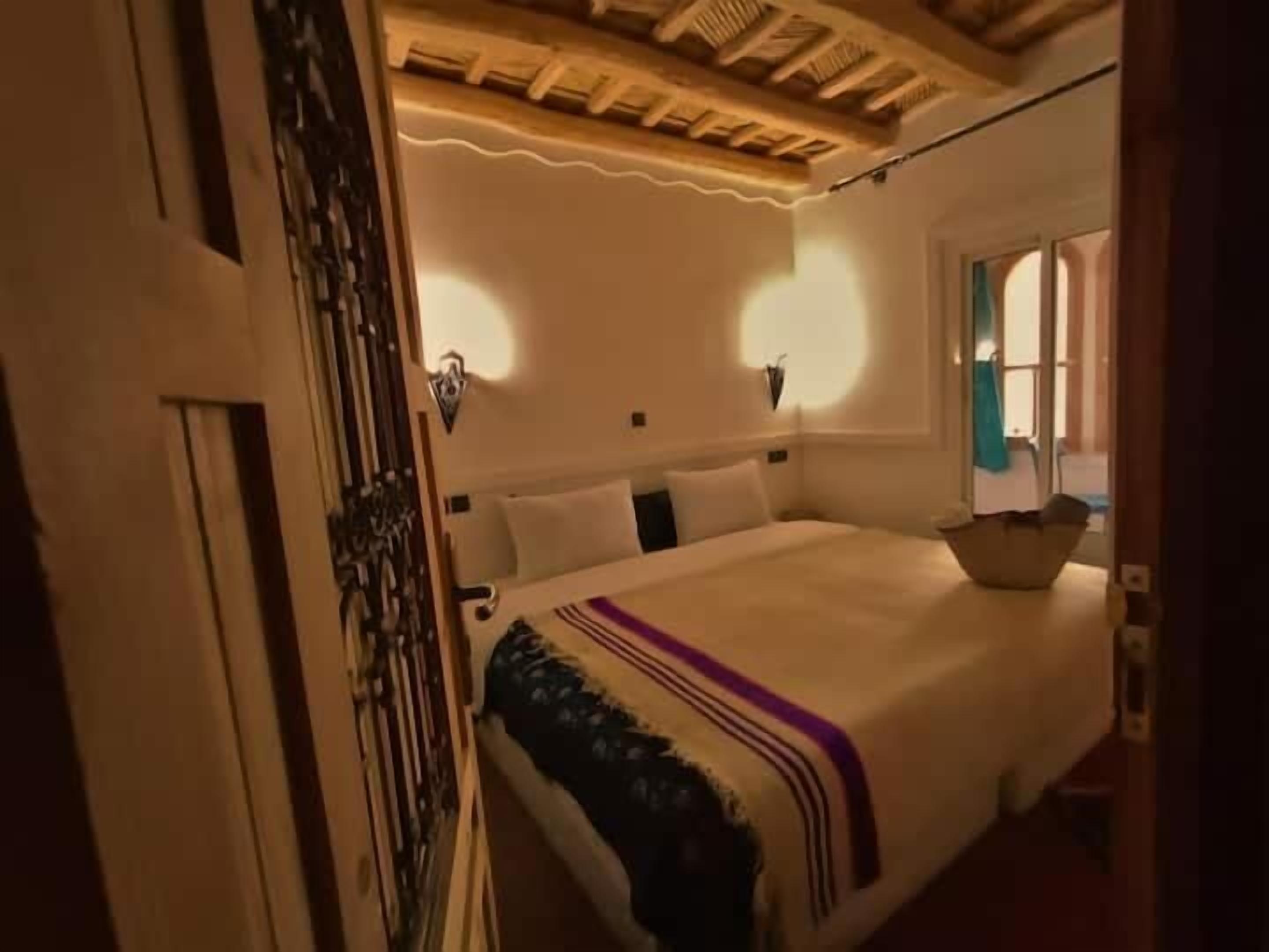 In-room safe, soundproofing, free WiFi