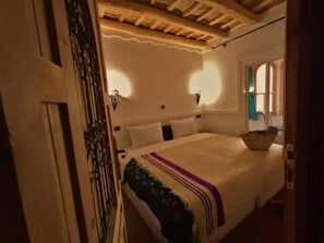 Double or Twin Room, Balcony, Mountain View | In-room safe, soundproofing, free WiFi - Riad Bleu Afriqua (Boumalne)