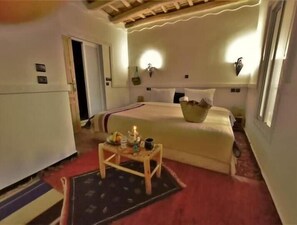 Double or Twin Room, Balcony, Mountain View | In-room safe, soundproofing, free WiFi - Riad Bleu Afriqua (Boumalne)
