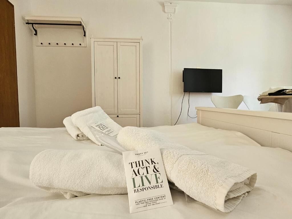 Superior Apartment, Garden View | Blackout drapes, iron/ironing board, free WiFi