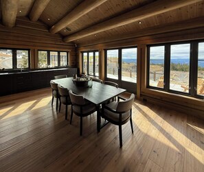 Dining - Luxurious log cabin at Mostertoppen (Øyer)