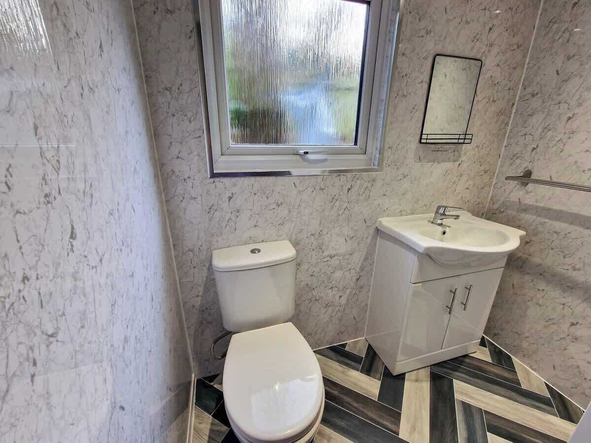 Shower, hair dryer, shampoo