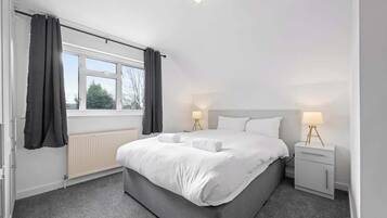 3 Schlafzimmer, Bügeleisen/Bügelbrett, Reisekinderbett, WLAN