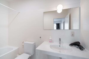 Apartment | Badezimmer