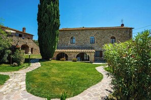 Exterior - Apartment with private terrace in Maremma (Massa Marittima)