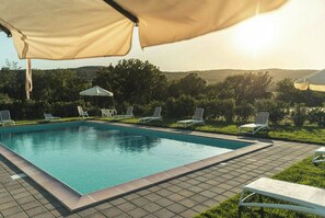 Pool - Apartment with private terrace in Maremma (Massa Marittima)