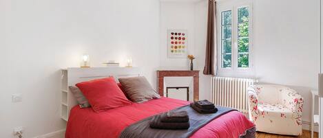 1 chambre, fer et planche à repasser, Wi-Fi, draps fournis