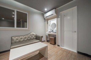 Camera Superior con letto matrimoniale o 2 letti singoli | Area soggiorno