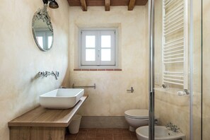 Shower - Apartment with pool and private sunset loggia (Reggello)