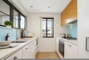 House, Smoking | 2 bedrooms - Zen Bayside Seaview - Balcony - Shared Pool (Darwin)