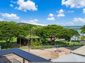 House, Smoking | 2 bedrooms - Zen Bayside Seaview - Balcony - Shared Pool (Darwin)