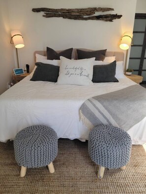 Iron/ironing board, free WiFi, bed sheets, wheelchair access - Gulf-Front Seachase Escape w/ Beach Service (Panama City Beach)