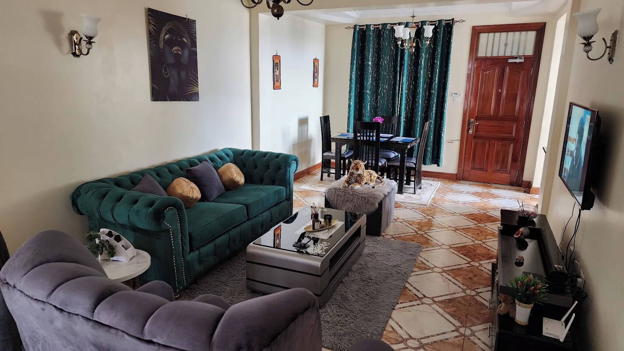 Apartment, 2 Bedrooms, Accessible, Smoking | Living room