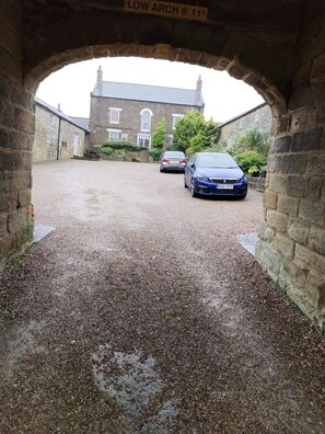 Property grounds - Charming, single-storey cottage on a listed, 18th-century farmhouse (Robin Hood's Bay)