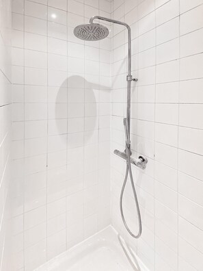 Apartment | Badezimmer | Handtücher