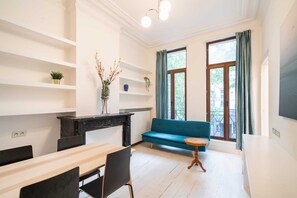 Apartment | Living room - 2 Bedroom Apartment in National Street Residence (Antwerp)