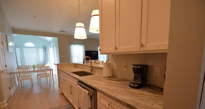 Single Family Home-Just minutes from Delaware Beaches!