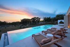 A heated pool - Luxury Villa Isolana Pag with heated pool (Novalja)