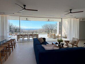 TV - Luxury Villa Isolana Pag with heated pool (Novalja)