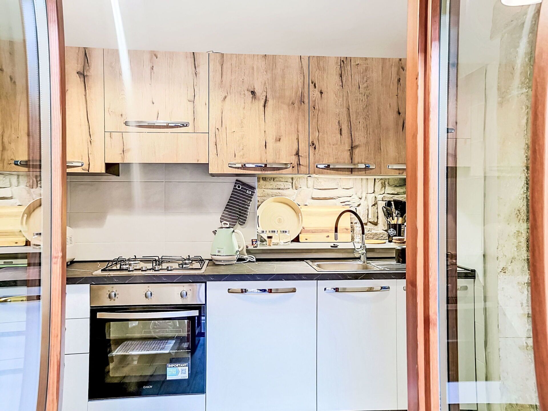 Microwave, oven, dishwasher