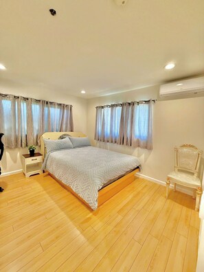 Room - 2 BRs 2Ba 15mins to DTLA Fast Tri-Band WiFi (Monterey Park)