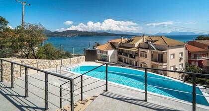 Apartment 'Danai Luxury Suite' with Balcony, Wi-Fi and Air Conditioning