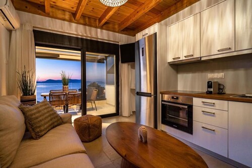Apartment 'Panoramic Ocean View Suite' with Sea View, Wi-Fi and Air Conditioning