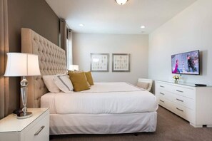 5 Schlafzimmer, Bügeleisen/Bügelbrett, Reisekinderbett, WLAN