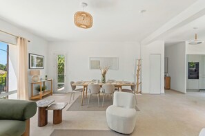 Interior - Villa with pool near Porquerolles (Carqueiranne)