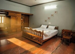 Room - Athira Homestay - Your Peaceful Home Away From Home (Kollengode)
