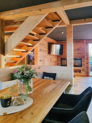 Dining - Luxury chalet with sea view at Salzhaff (Boiensdorf)