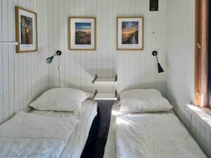 Free WiFi - Holiday home near beach and cliffs on Langeland (Humble)