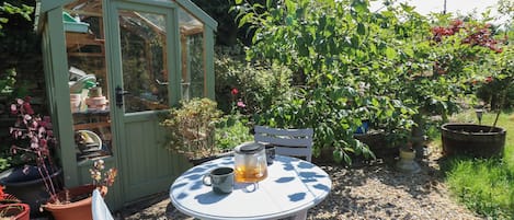 Cottage | Interior