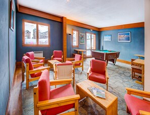Apartment | Game room - Spacious Ski Apartment for Six (Tignes)