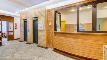 Apartment | Reception