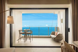 Basic Single Room, Balcony, Sea View | Interior - Salt Crystal Hotel By RìChū (Huidong)